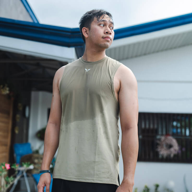 Kydra Essential Tee Review: Athletic Aesthetics